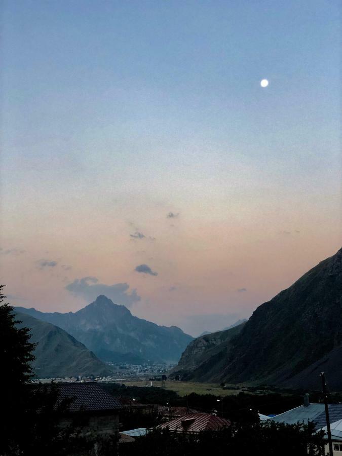Lia Khaikashvili Guest House Kazbegi Bagian luar foto